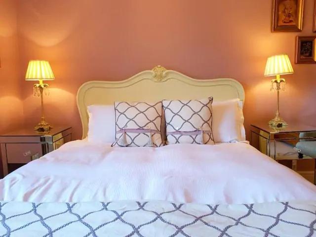 בקסטון No 6 The Square Tearooms & Accommodation מראה חיצוני תמונה