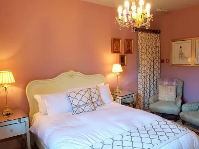 בקסטון No 6 The Square Tearooms & Accommodation מראה חיצוני תמונה